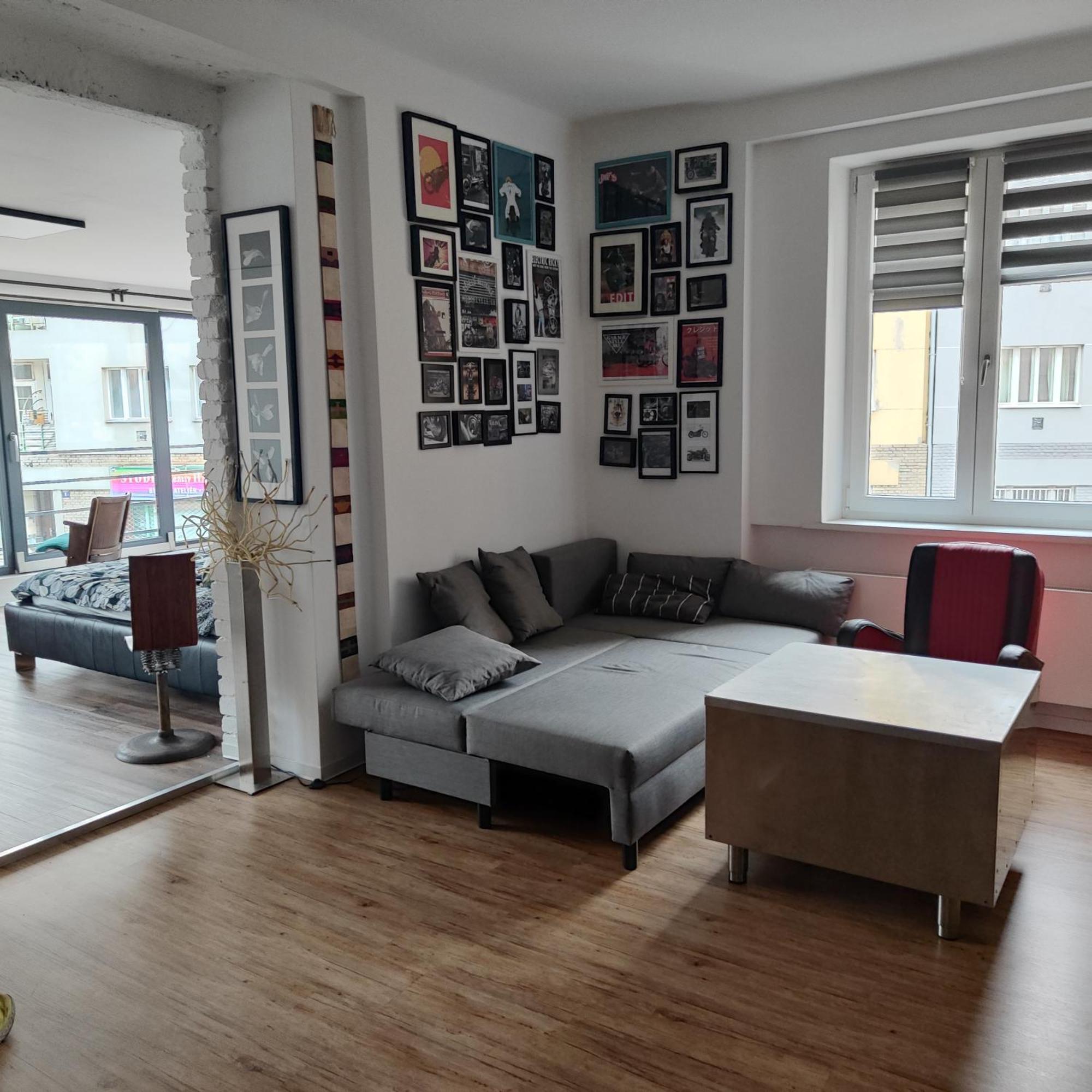 Apartment Big Windows プラハ エクステリア 写真