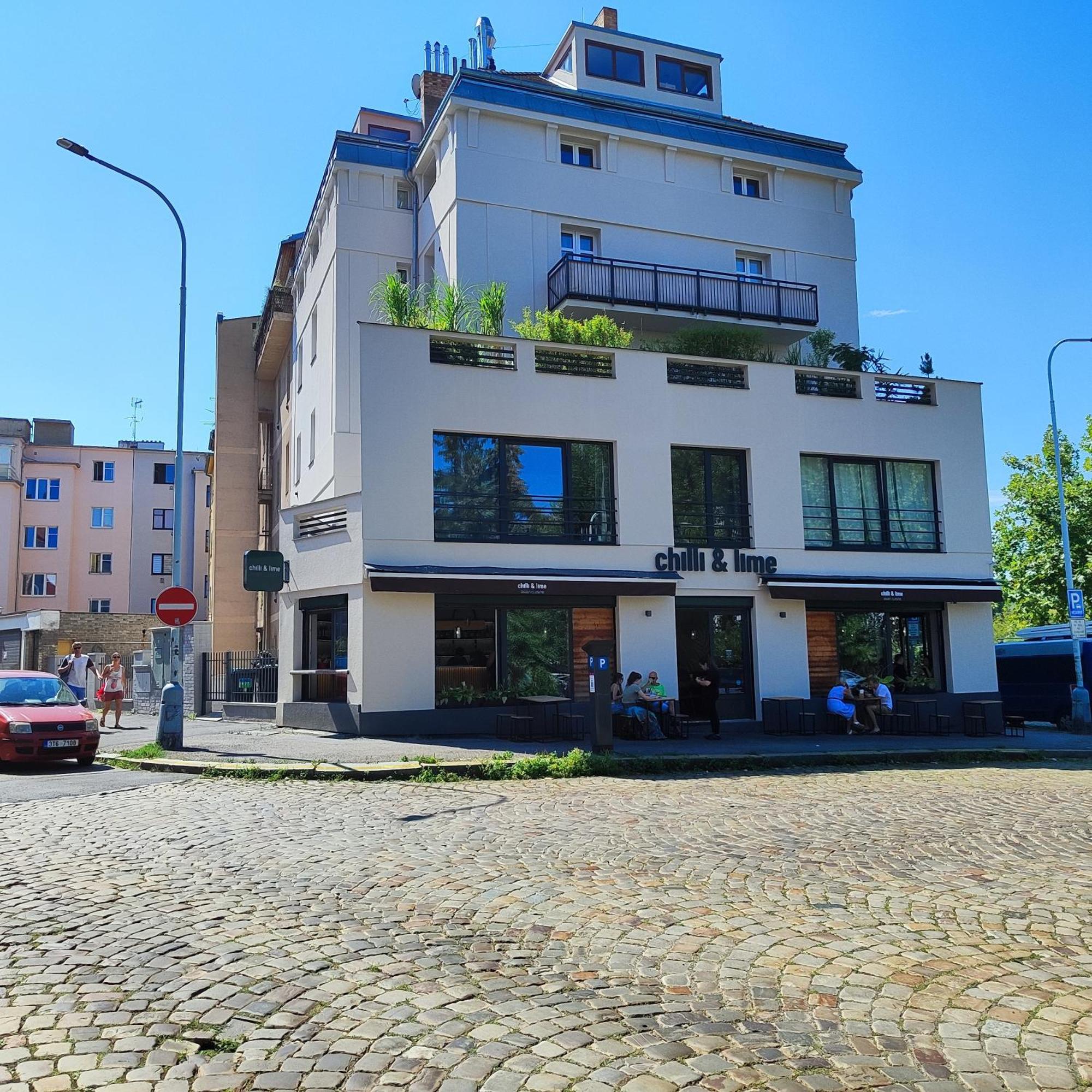 Apartment Big Windows プラハ エクステリア 写真